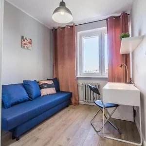 https://pokoje-pilotw-14.gdanskhotel.org